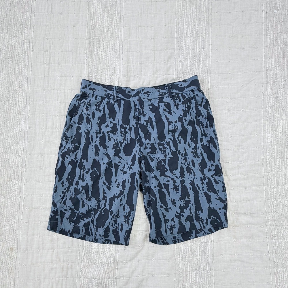 Lululemon Commission Shorts Mens 33 Blue Camo Bark Print Golf Casual